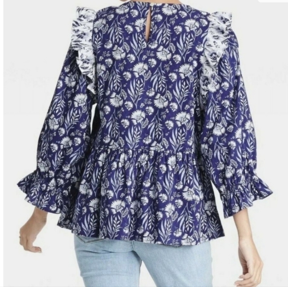 Universal Thread Navy Floral Blouse - Picture 2 of 6